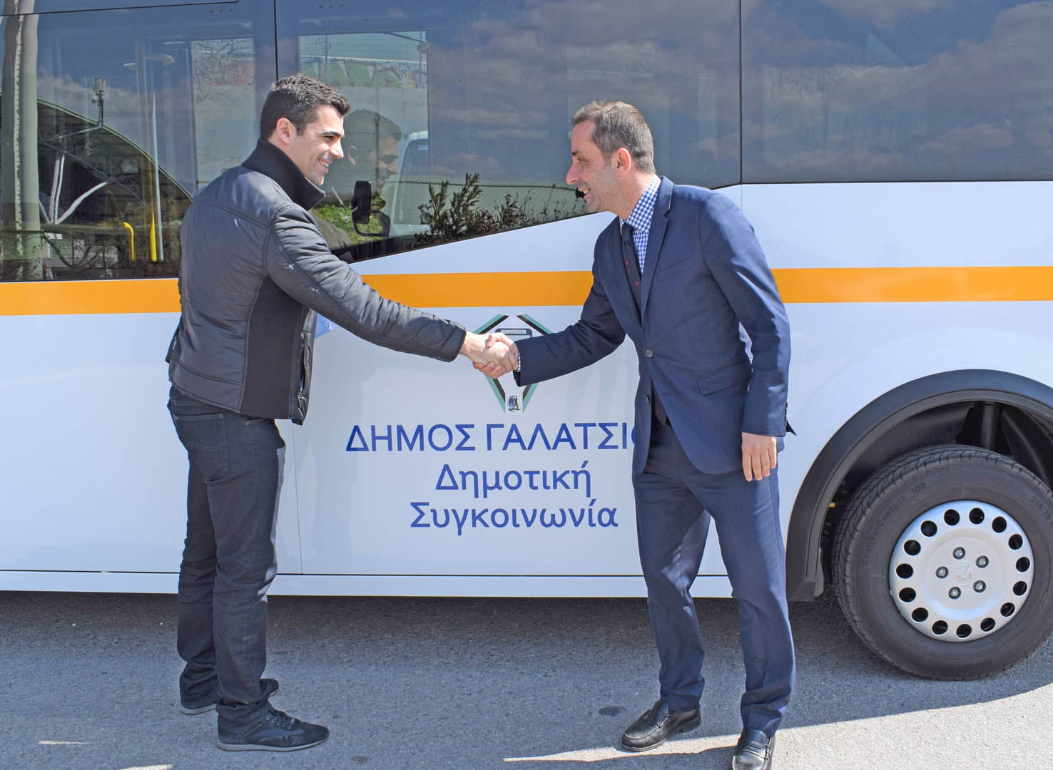 Παραλήφθηκαν τα 2 λεωφορεία της Δημοτικής Συγκοινωνίας Γαλατσίου