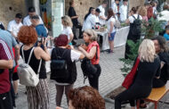 Κοσμοσυρροή στο 1o Street Food Festival στο Πολιτιστικό Κέντρο Καμίνι, στο Γαλάτσι