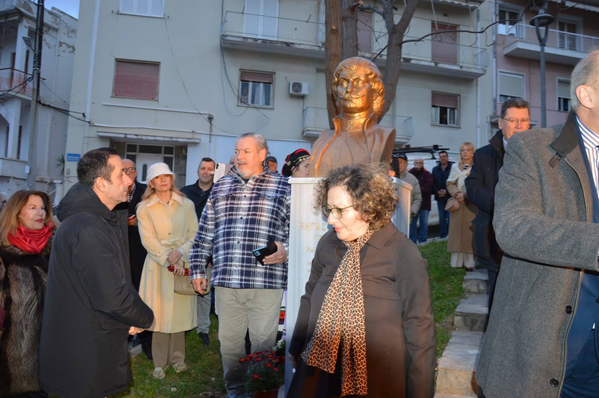 Η Πλατεία Θεσσαλών στο Γαλάτσι (Ελευθερίου Βενιζέλου & Μεσσηνίας) αποτελεί πλέον πραγματικότητα.
